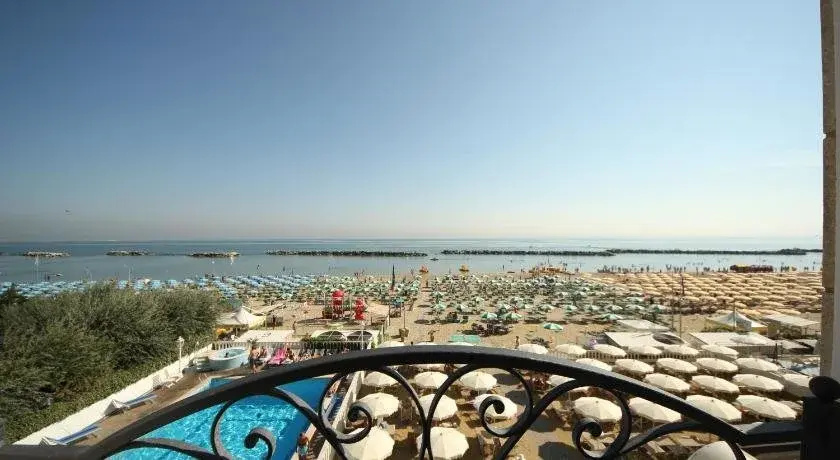 Beach & Waterfront