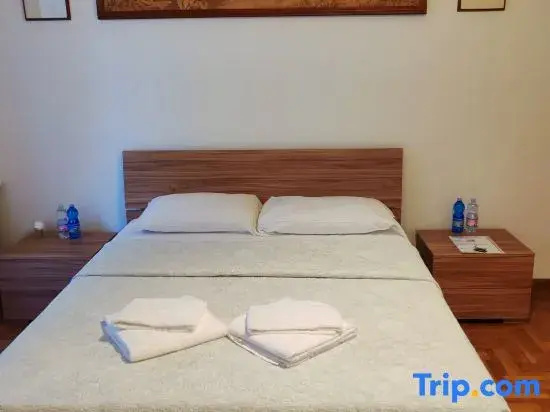 Economy Double room (full double bed)