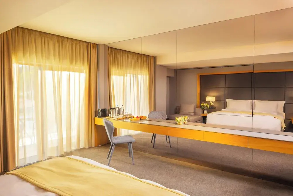 Junior Suite with balcony