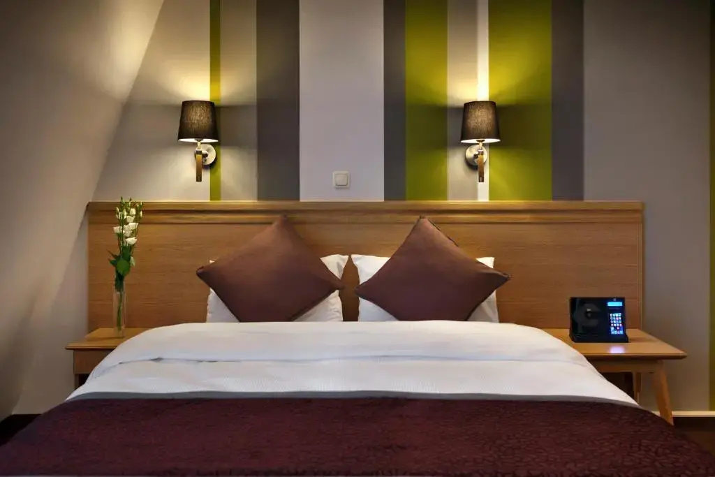 Deluxe Double Studio (full double bed)