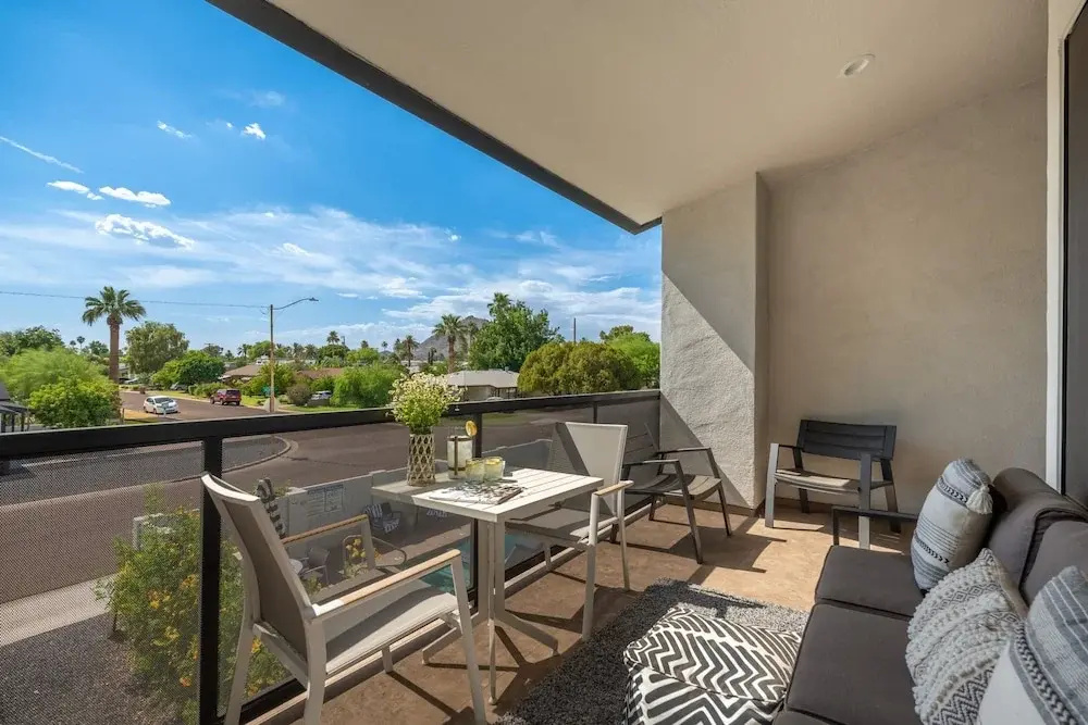 NEW Desert Standard Modern 3-level Oasis