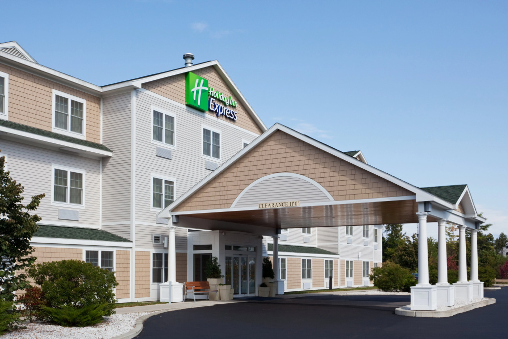 Holiday Inn Express Hotel & Suites Freeport by IHG