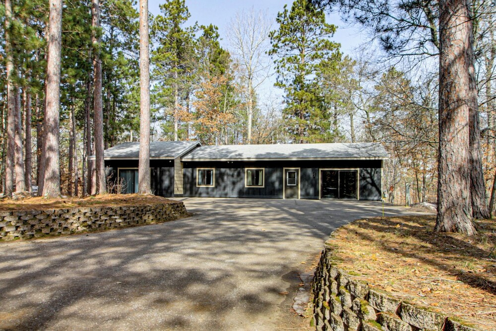 4 Mi to Golf: Family Home in Nisswa, Near Lakes!