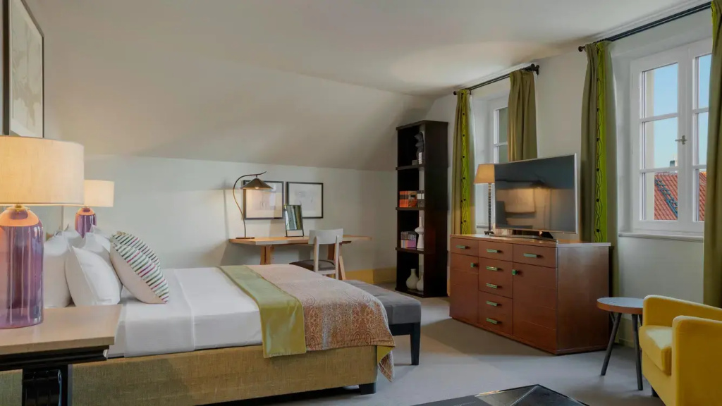 Junior Suite