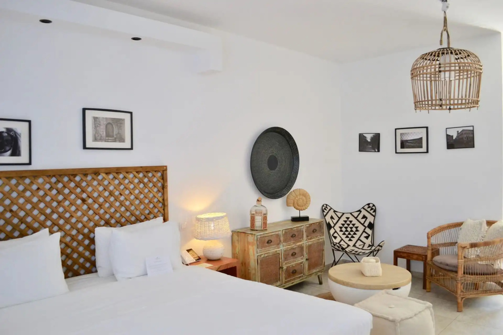 Double room with garden view (full double bed)