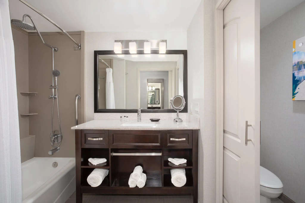 Crowne Plaza Costa Mesa Orange County by IHG - Chambres
