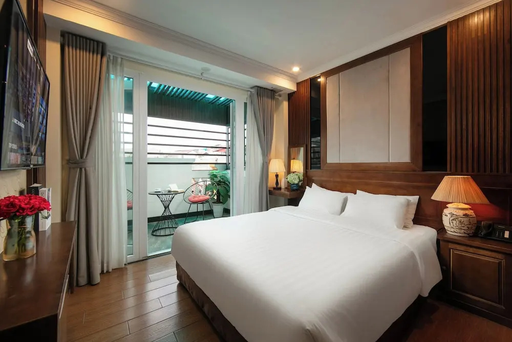 Отель The West Hotel & Spa в Ханое