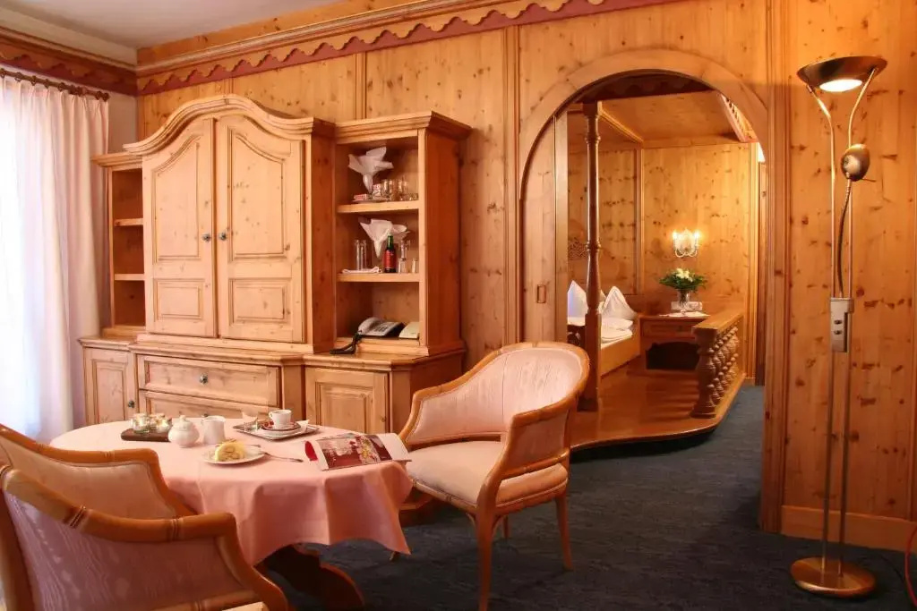 Hotel Schwarzer Adler - Chambres