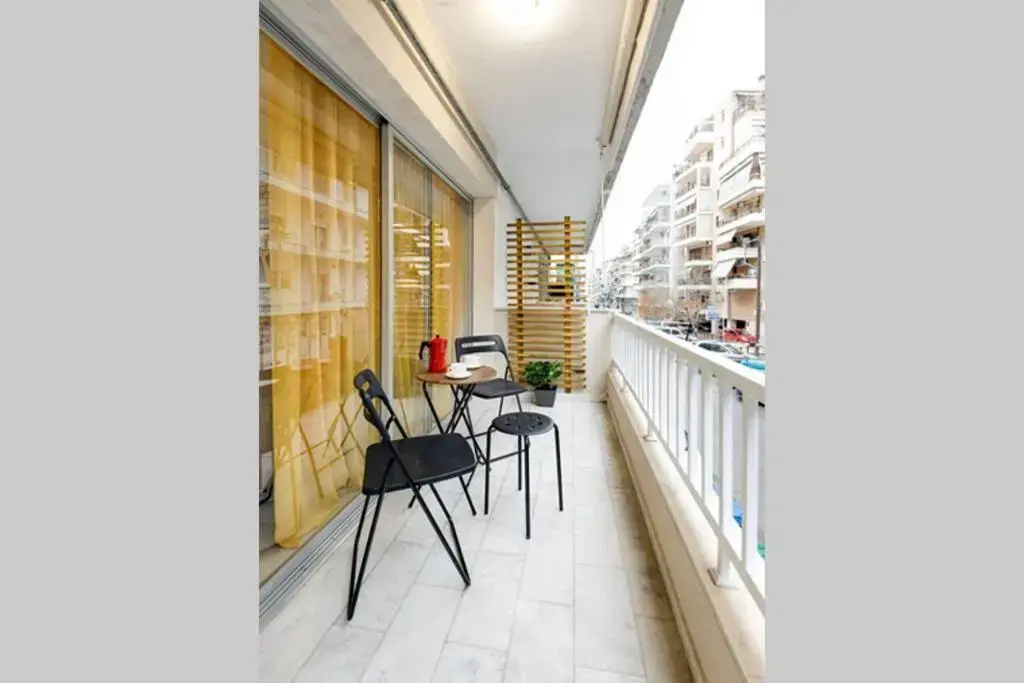 Spacious stylish studio up to 4ppl close to centre