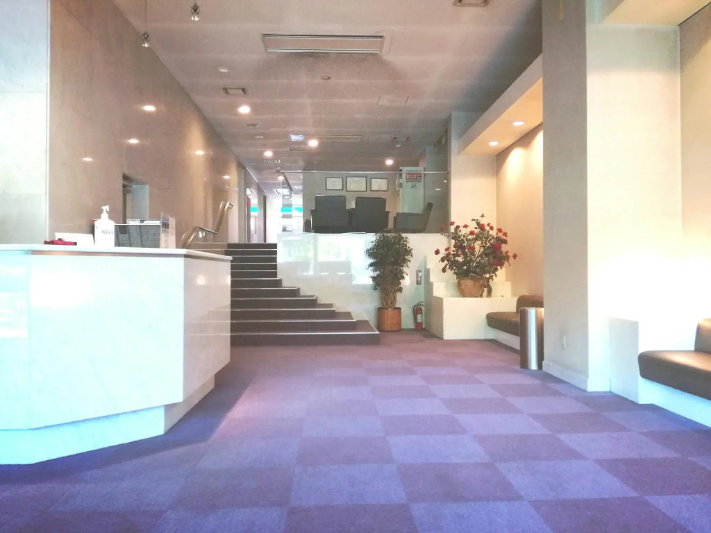 Lobby & Reception
