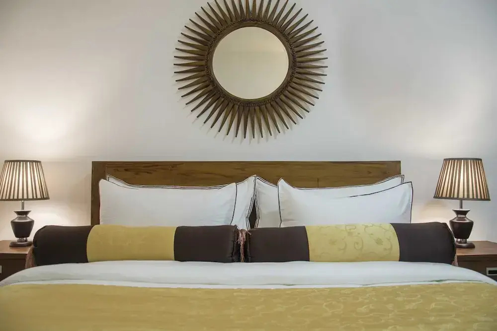 Deluxe Double room (full double bed)