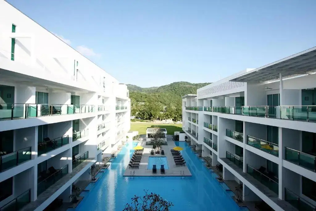Номер Serene Wing Deluxe Family в Курортный отель The Old Phuket - Karon Beach Resort
