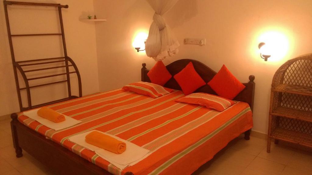 Shanthi Guest House