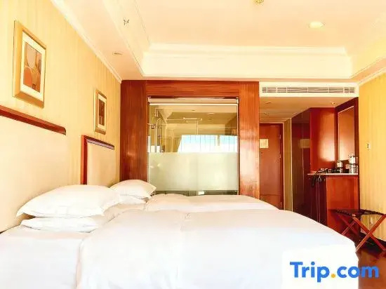 Enrichee Gloria Plaza Hotel - Chambres
