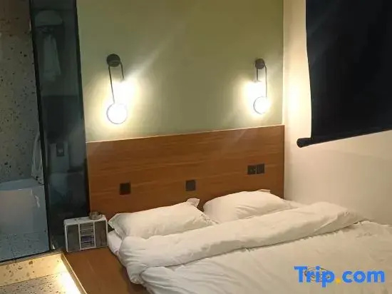 Madrigal hotel 59
