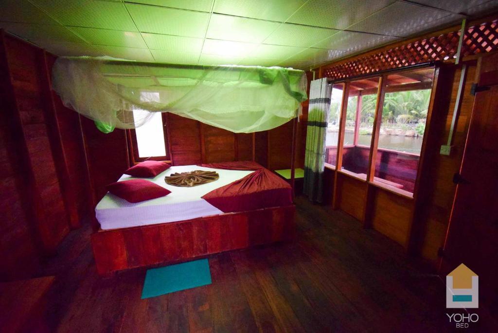 Little Pumpkin Cabanas