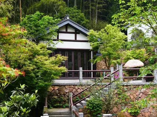 Wuta Xinshe (Jingshan Temple Branch)