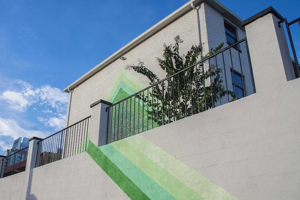 Sleeps 8 Stylish Sobro Suites, Walk to Dining, Drinks & More by Avantstay