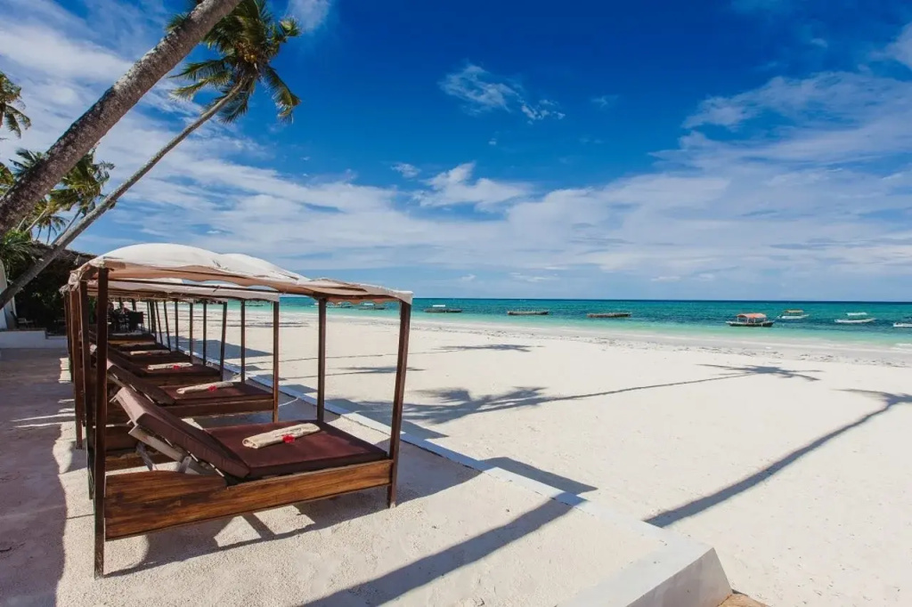 Beach & Waterfront