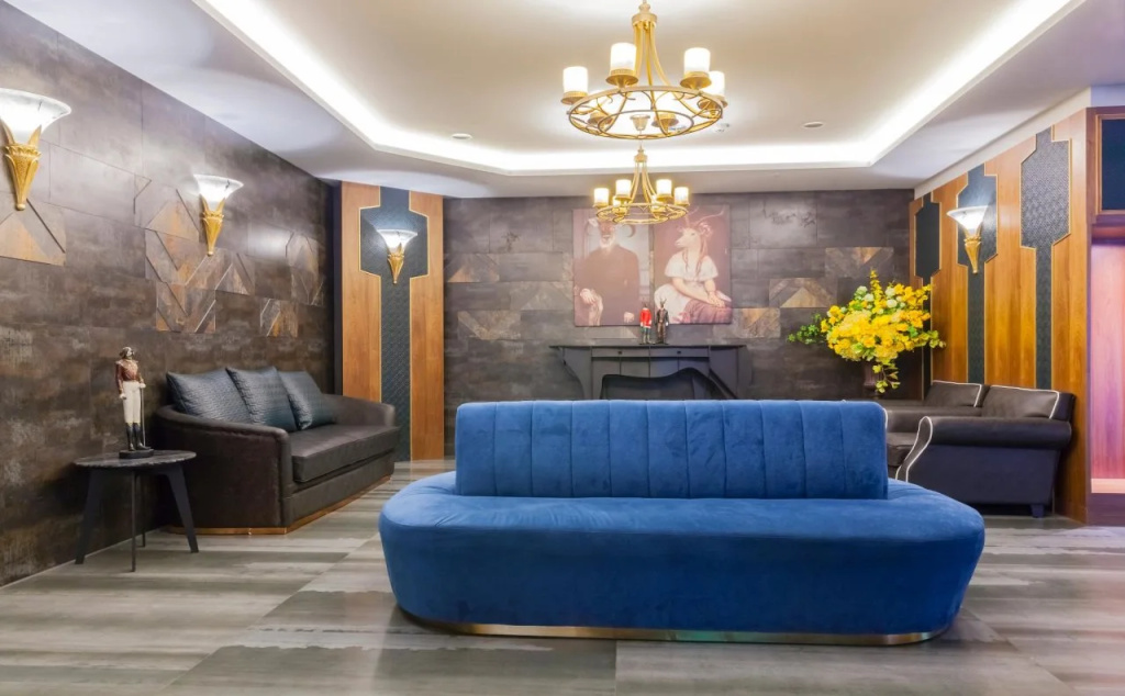 Saint Hostel