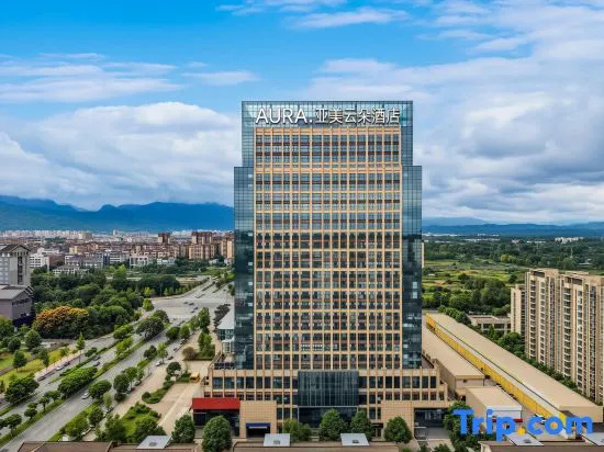 Yamei Cloud Hotel (Dujiangyan Lejia Plaza Lidui Park Station) in Chengdu