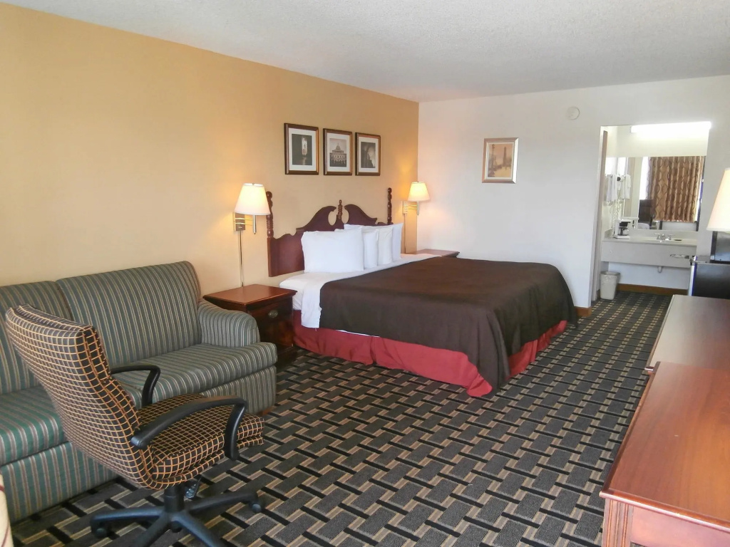 Отель Americas Best Value Inn Douglasville в Дугласвилл