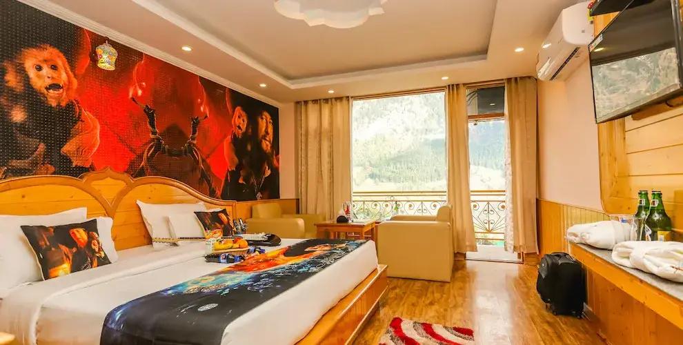 Standard room with balcony and with view