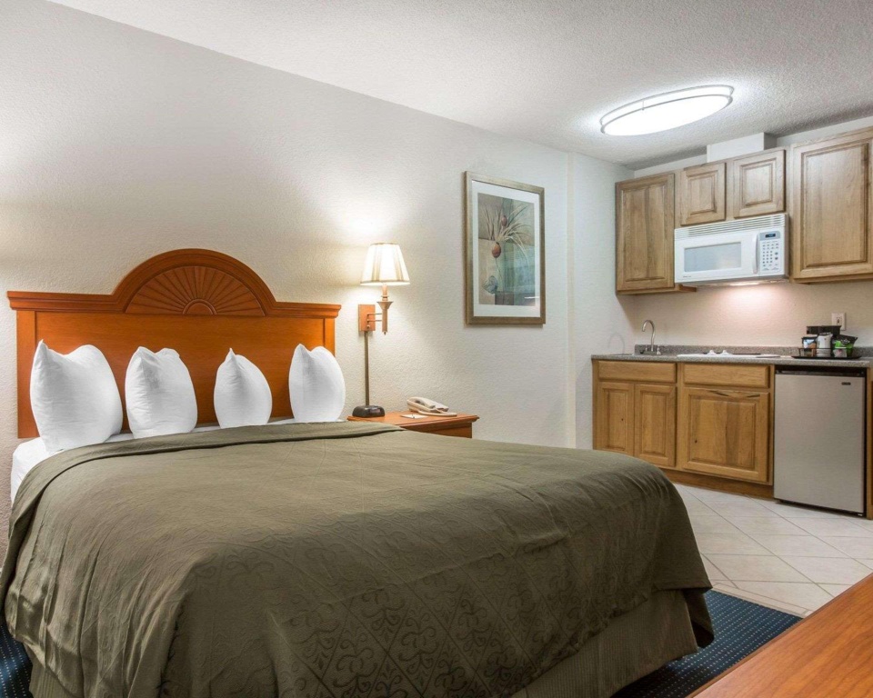 Quality Inn Massena — 3