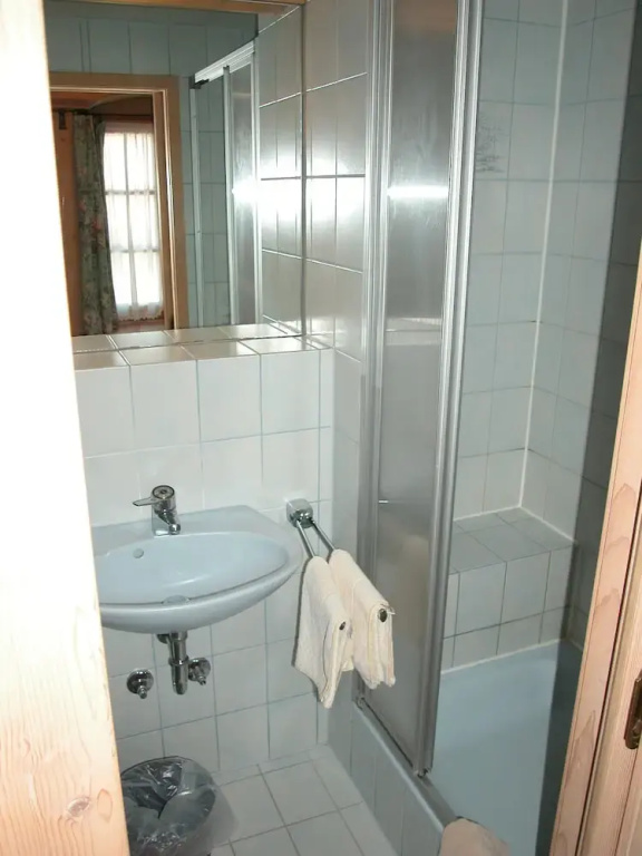 Classic Single room (single bed)
