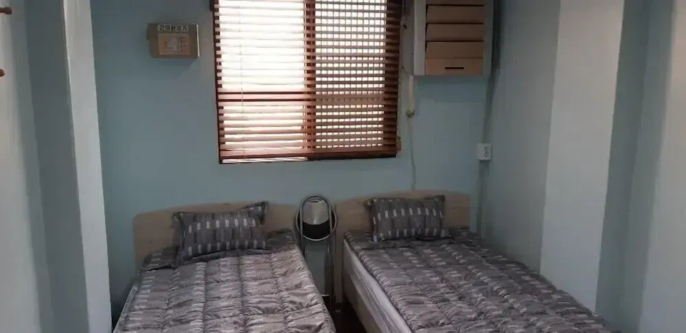 Двухместный номер (2 отдельные кровати) в Kimstay 9
