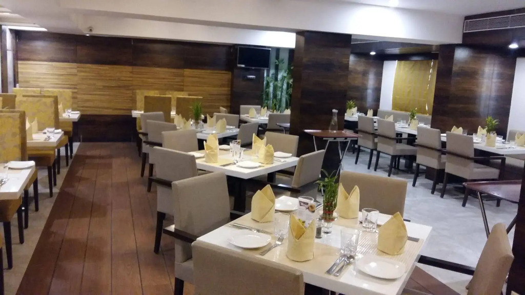 Lemon Tree Hotel Vadodra - фото 26