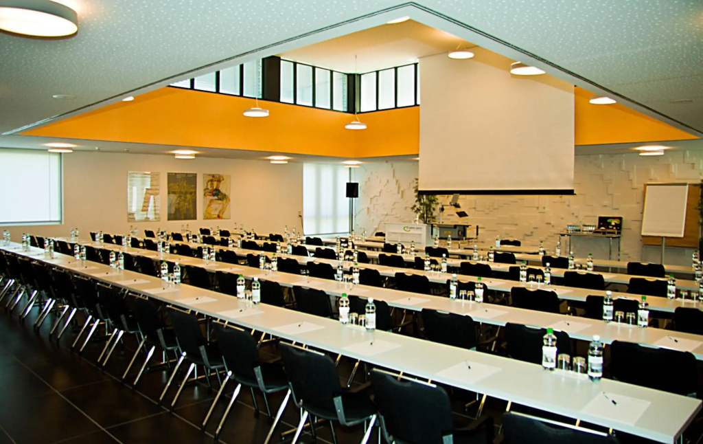 CAMPUS SURSEE Seminarzentrum AG - Général