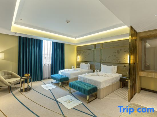 Royal Suite