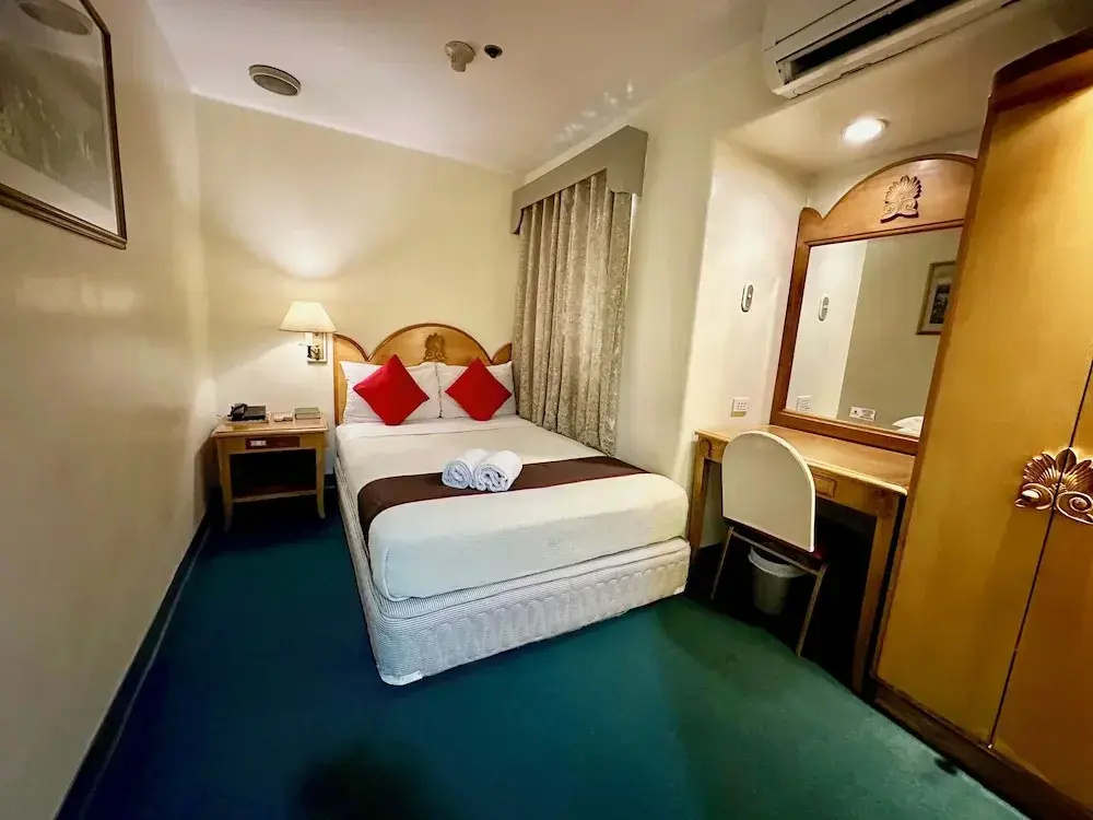 Standard Double room (full double bed)
