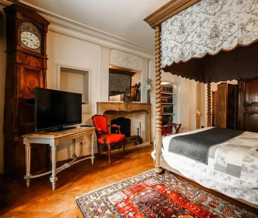 Luxury Apartment