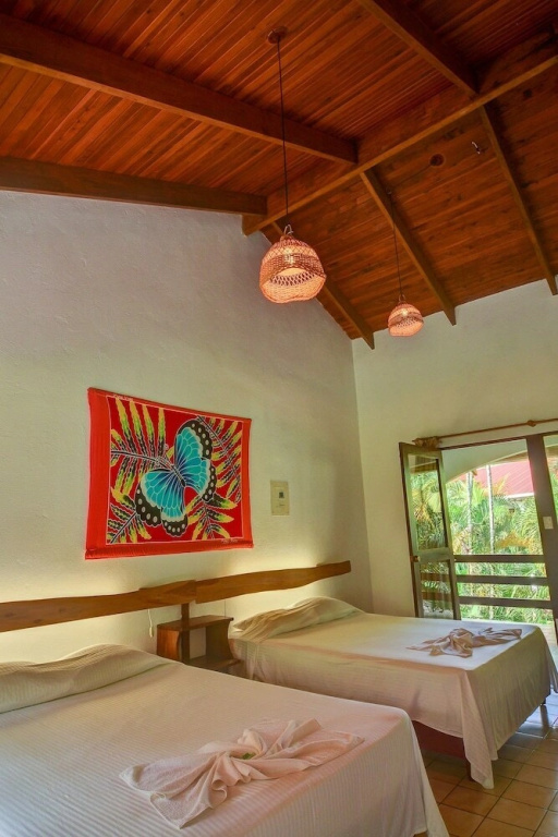 The Palms by Lost Beach Vacations