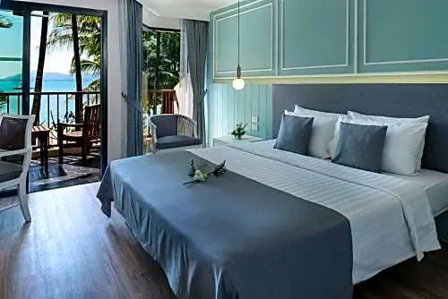 Номер Deluxe в Panwa Beach Resort Phuket