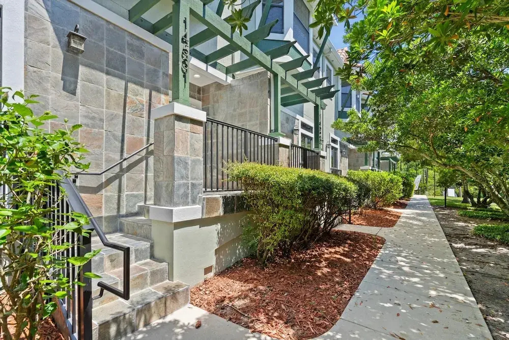 Enchanted Garden Resort 2 Miles from Disney 4 Bedroom Townhome 4 Townhouse