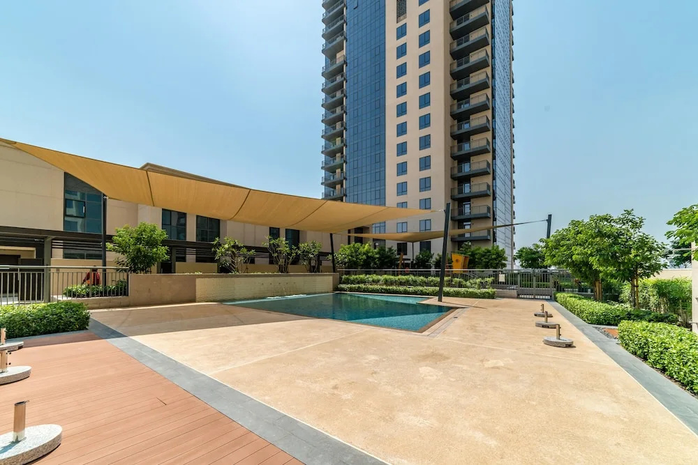 Lux BnB Dubai Creek Residences