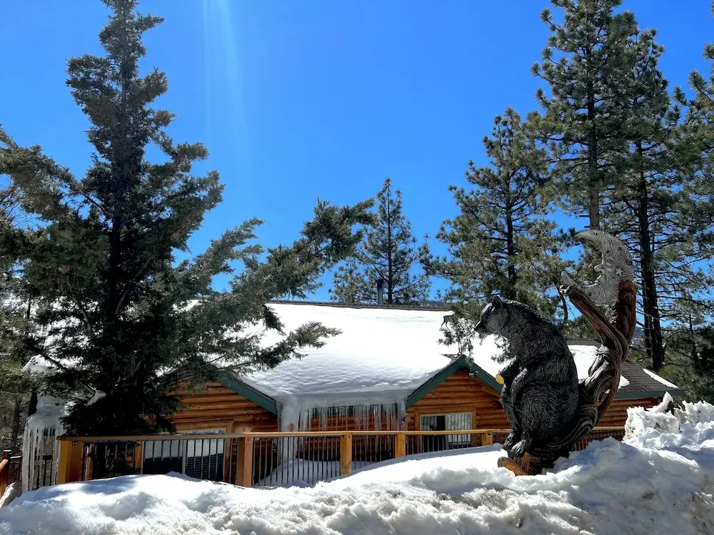 Moon Bear Lodge