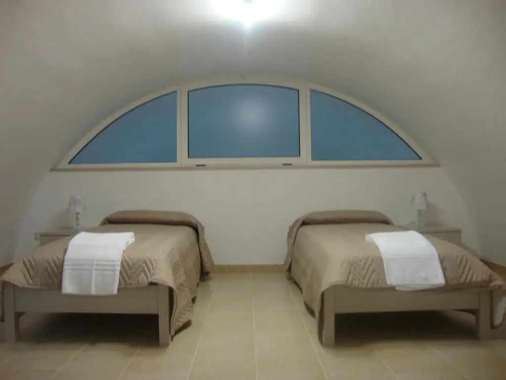 Standard Double Duplex room (twin beds)