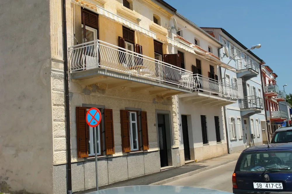 Apartments Latino