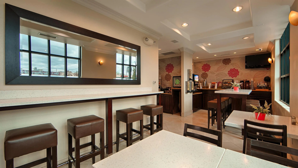 Best Western Woodland Hills Inn - Général
