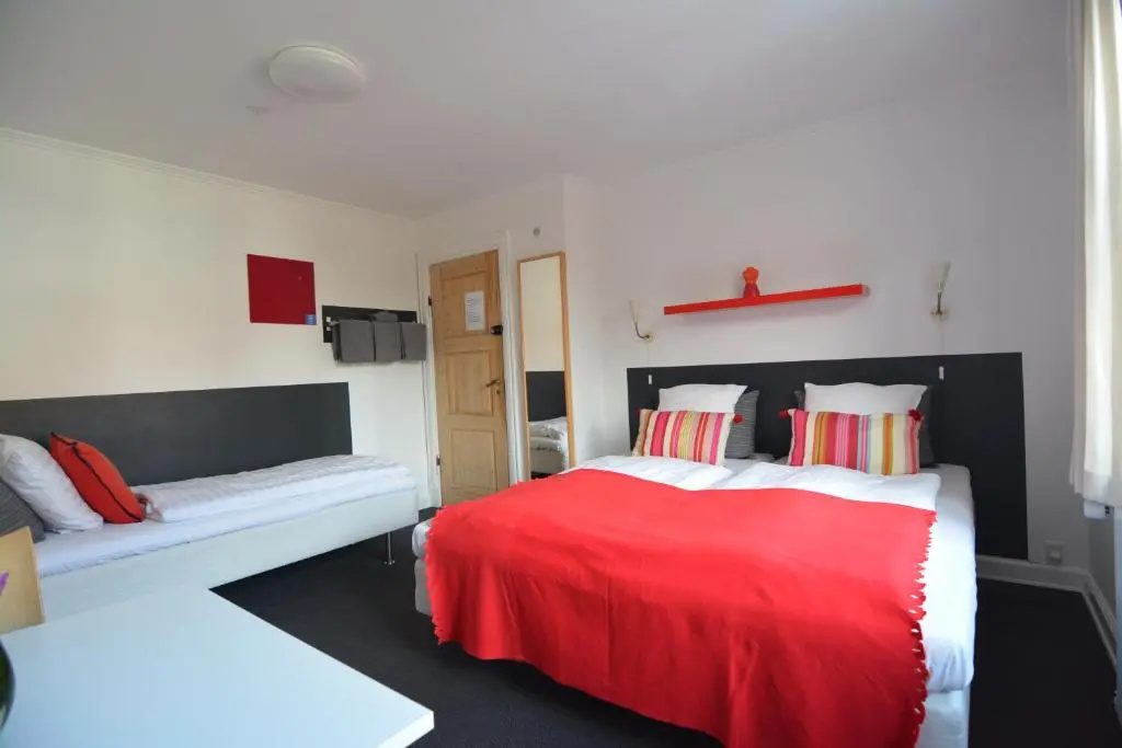Economy room