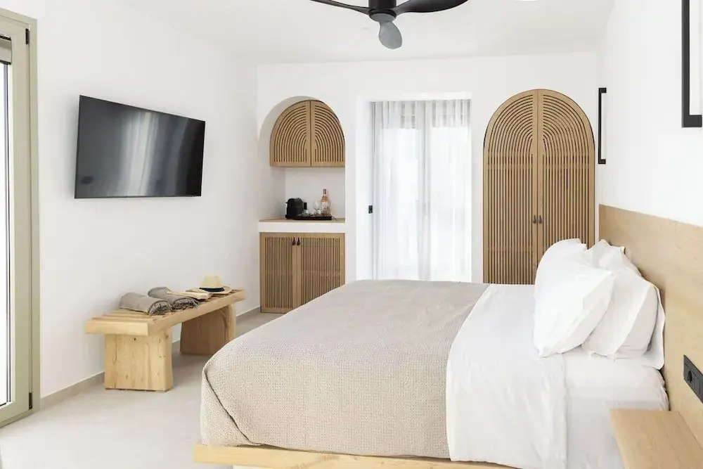 Superior Suite with balcony and with pool view