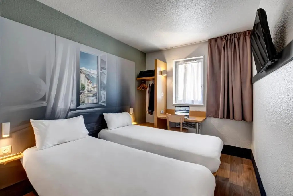 Double room (twin beds)