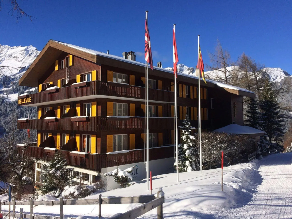 Hotel Bellevue - Traditional Swiss Hideaway