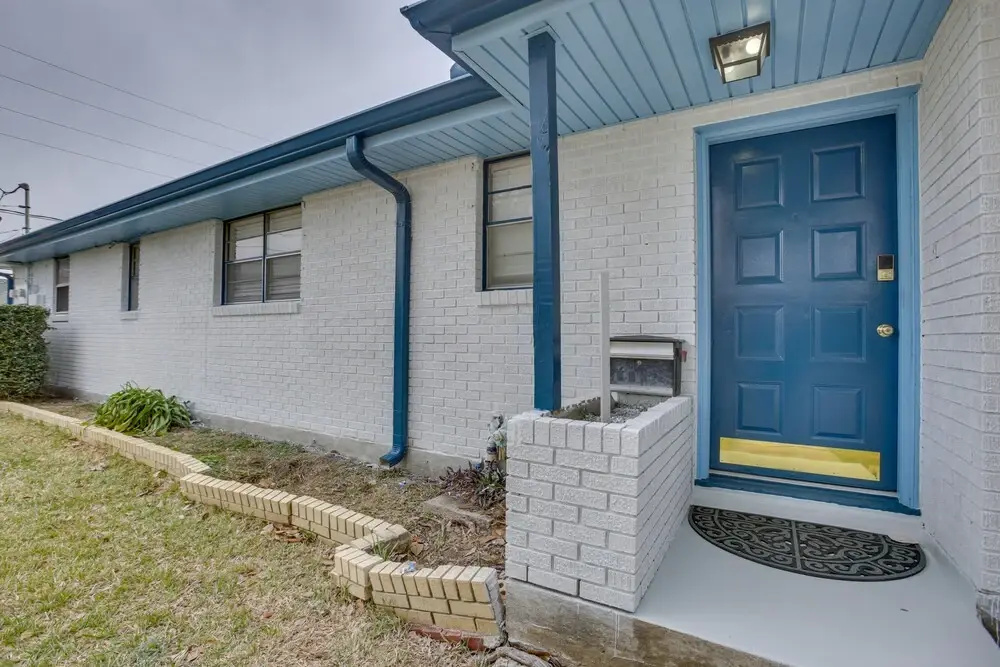 5 Mi to City Park: New Orleans Area Home