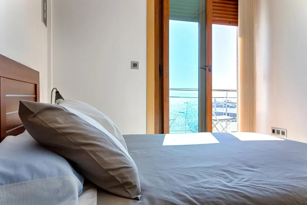 1 Bedroom Apartment with balcony