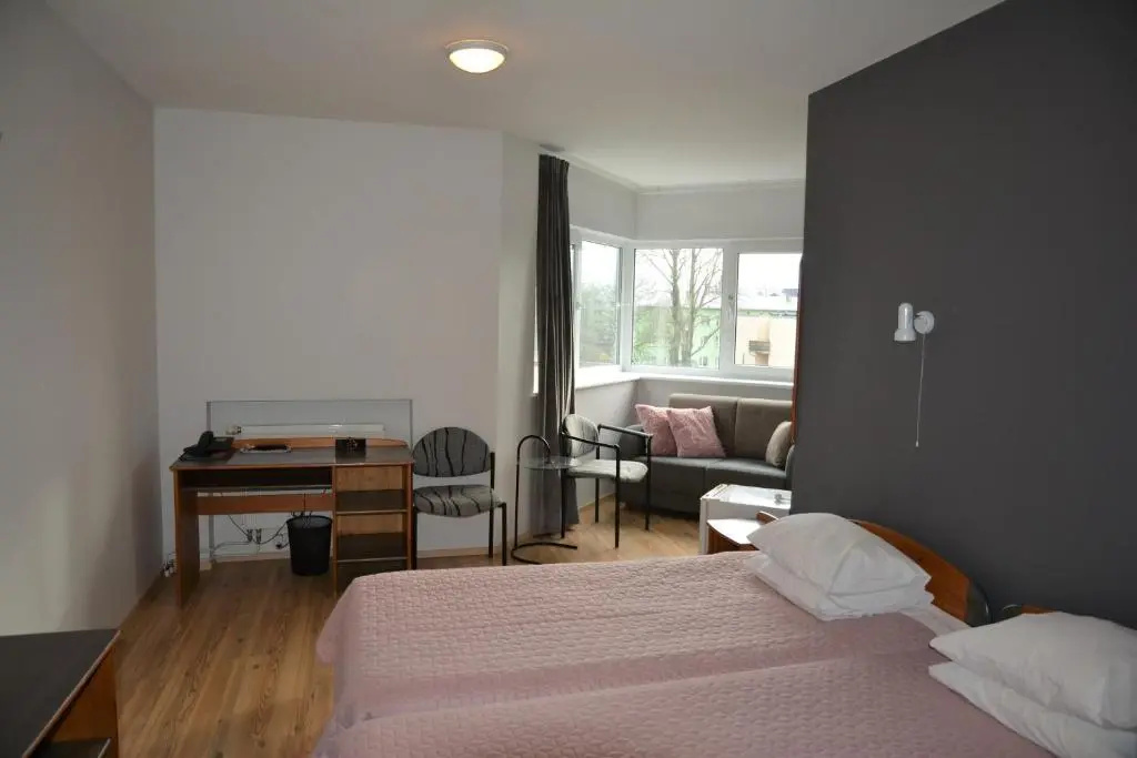 Hotel Emmi - Chambres